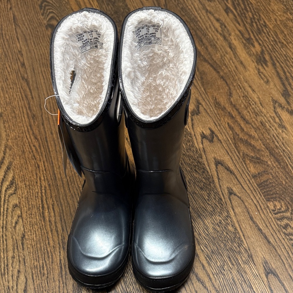 NWT Kids Bogs Glossy Black Winter/Rain Boots Size 12 - Picture 2 of 12